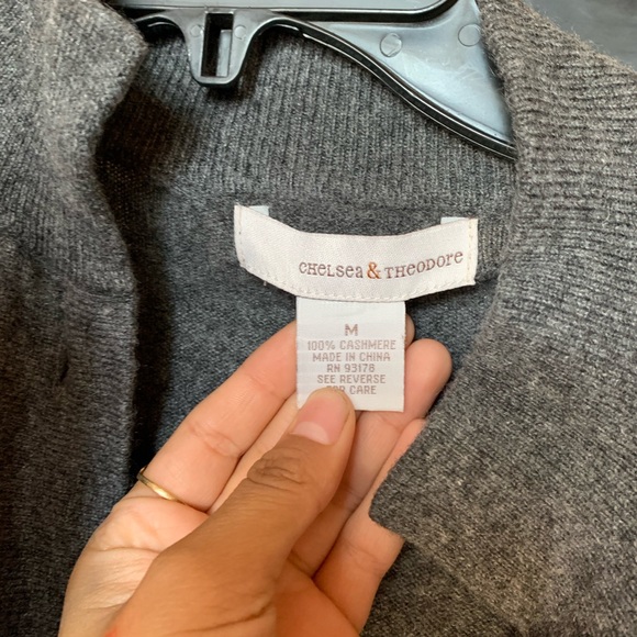 Sweaters - Picture 8 of 9